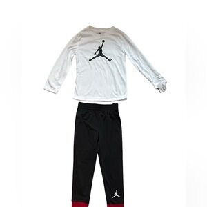 Jordan white and black 2-pc set boys $60